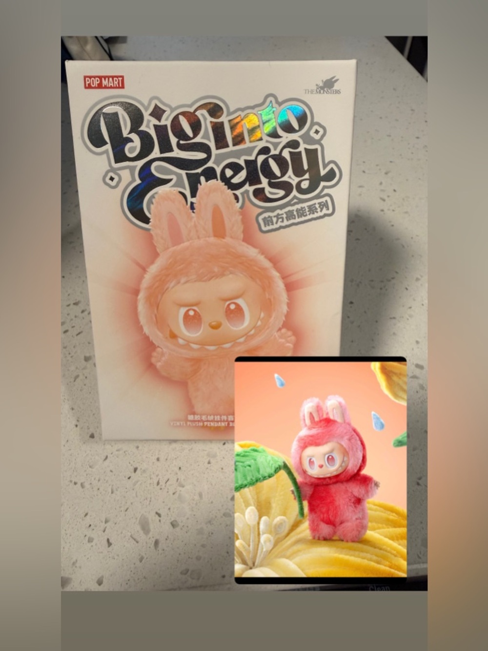 Pop Mart Big Into Energy (LOVE)